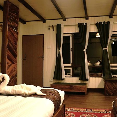 The Nettle And Fern Farmstay Pelling Exterior foto
